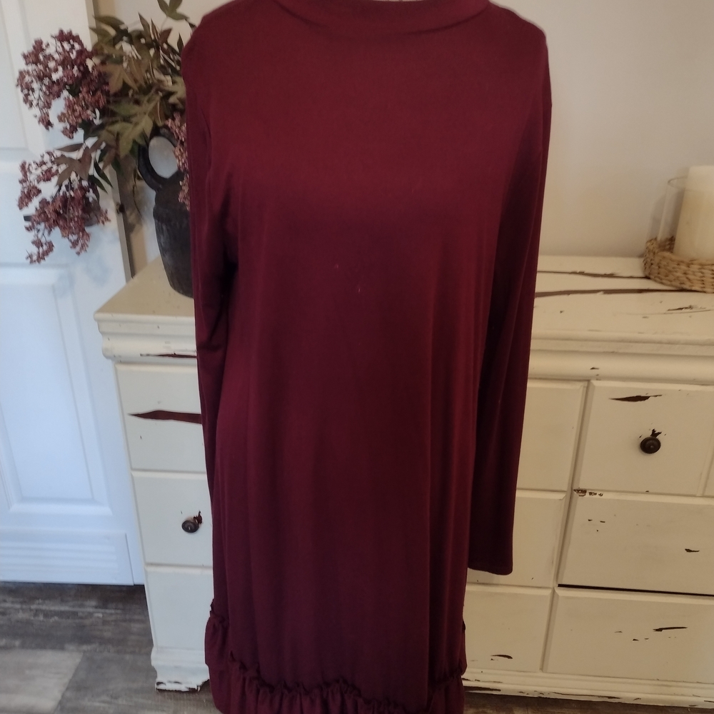 Elegant Burgundy Long Sleeve Dress